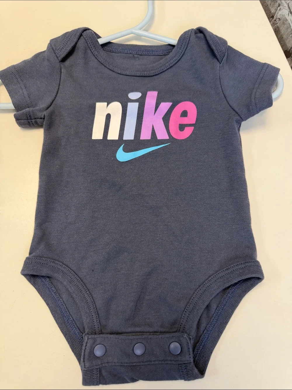 Baby girl Nike Navy and‎ Pink Baby Logo Set
